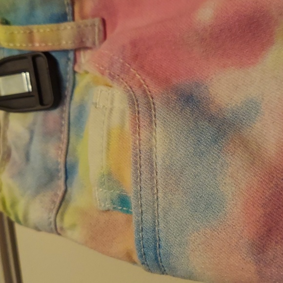 Girl's Jordache tie dye shorts - Picture 3 of 7